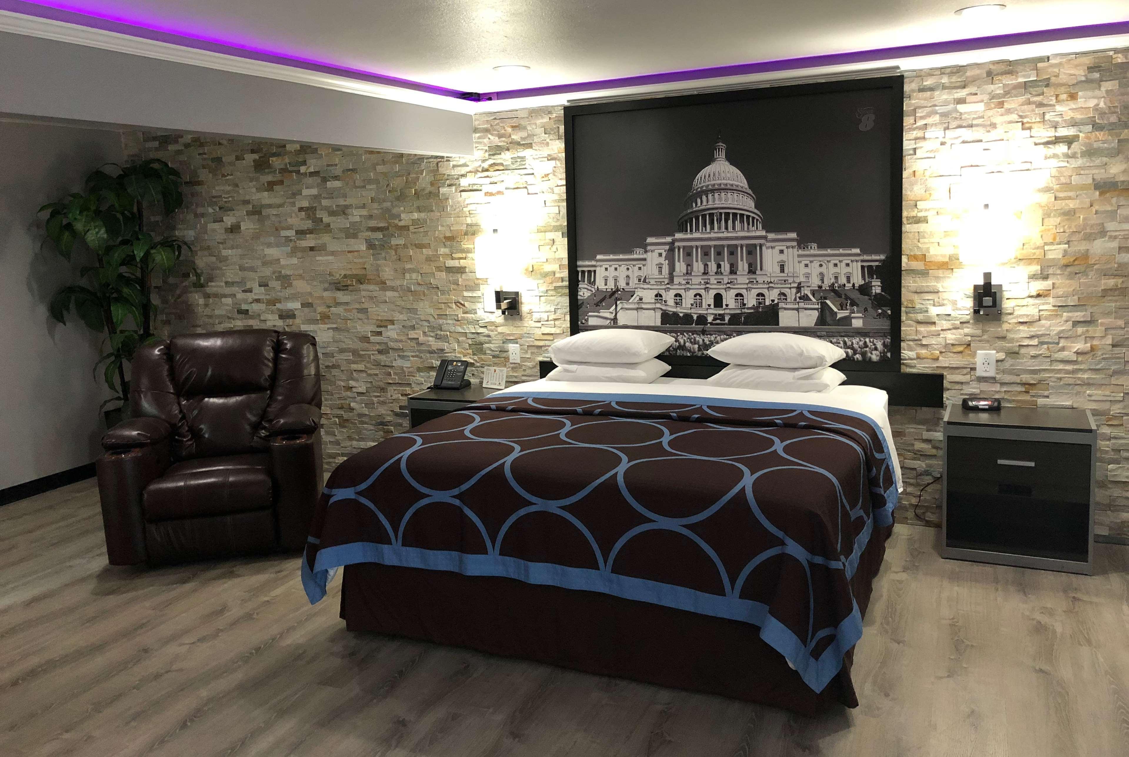 במוטל Super 8 By Wyndham Moberly Mo מראה חיצוני תמונה