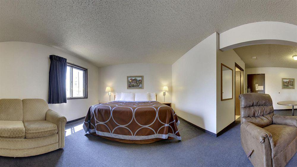 במוטל Super 8 By Wyndham Moberly Mo מראה חיצוני תמונה